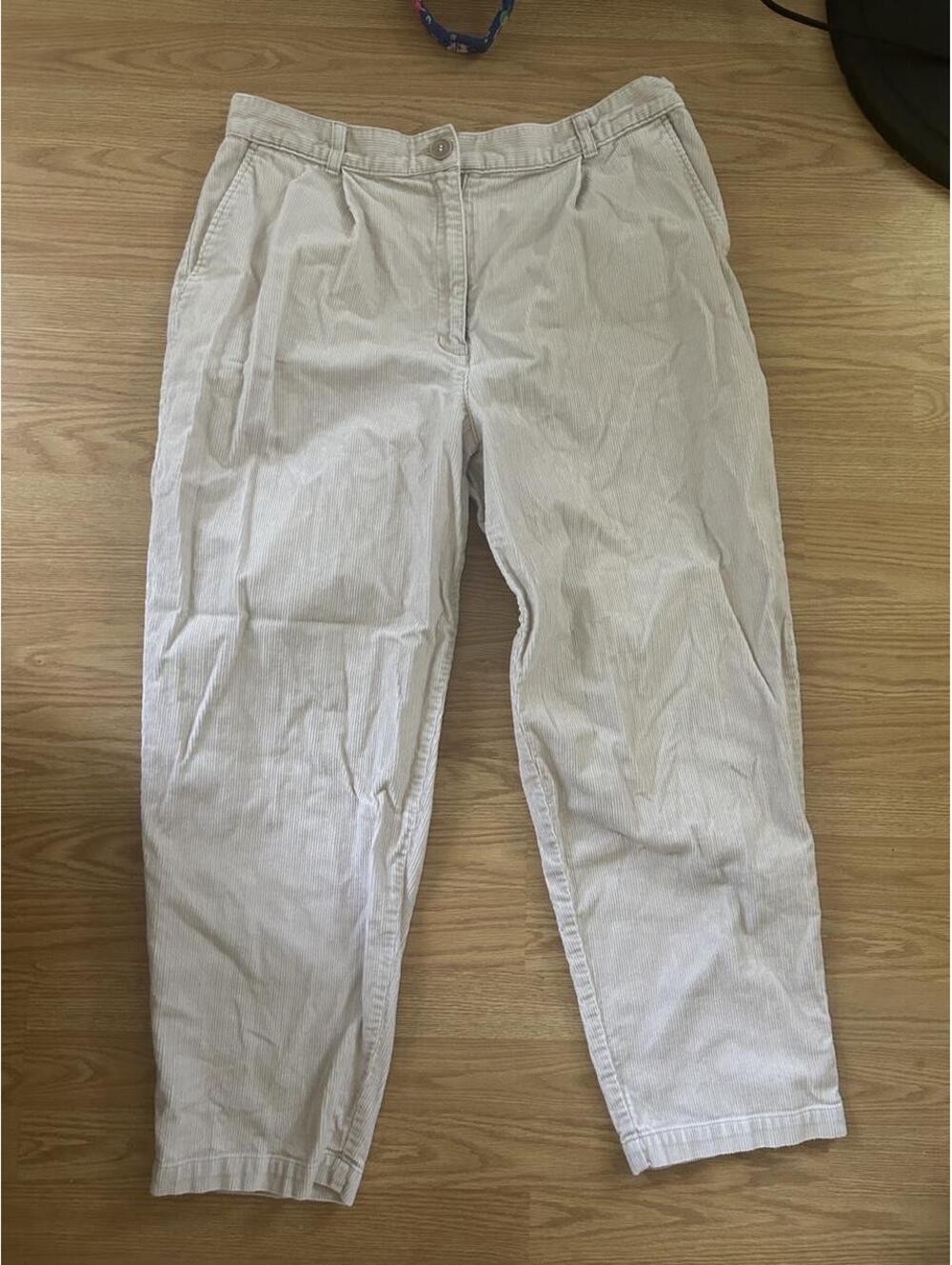 L.L.Bean Cream Corduroy Pants Size 14 100% cotton